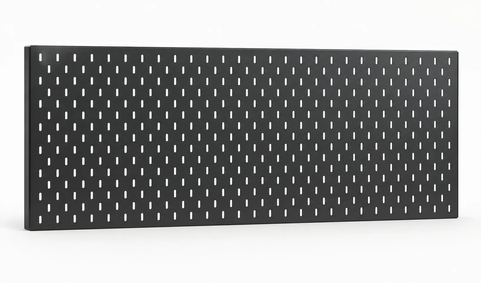 Wide black slotted Pegdock starting form